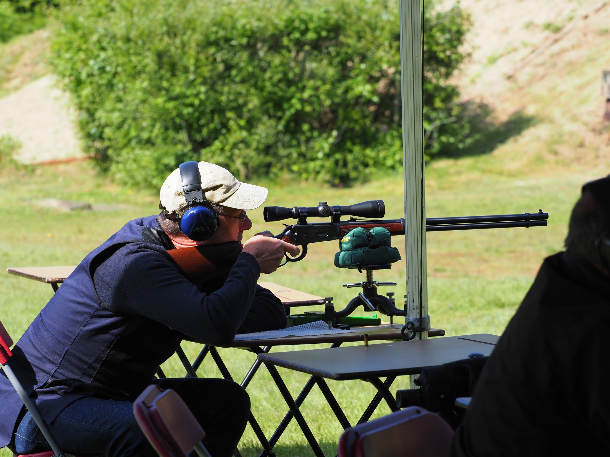 Rifle Rests & Sandbags £5